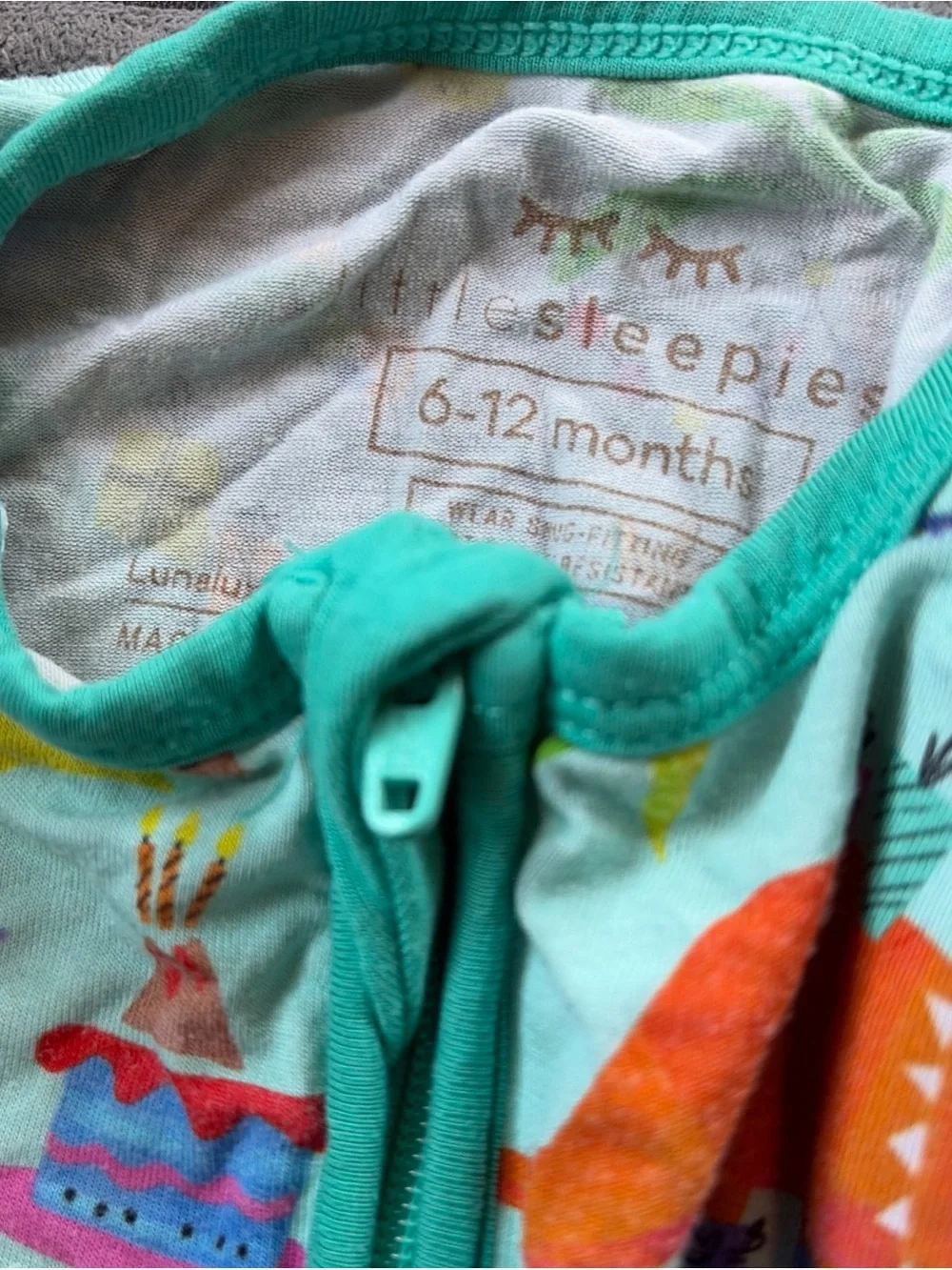 Little Sleepies Shorty Zippy Bundle Of 2 6-12 Mo Nemo Dinosaur Birthday Hat